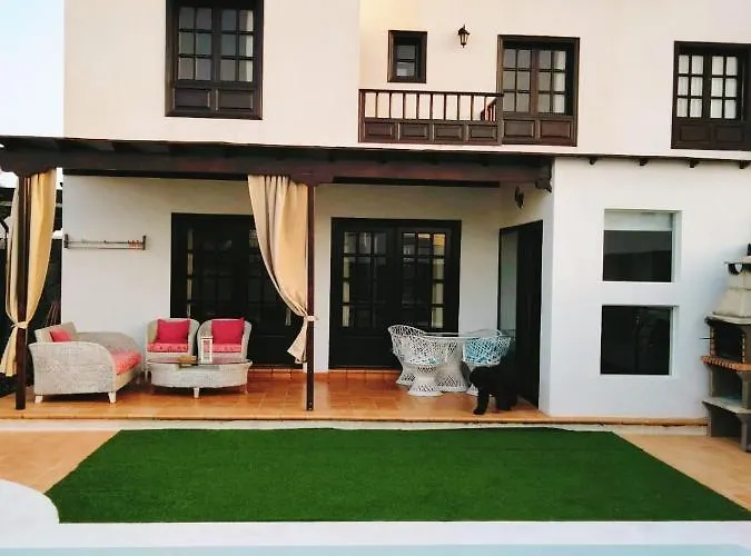 Lovely Kiluka Heated Pool 펜션